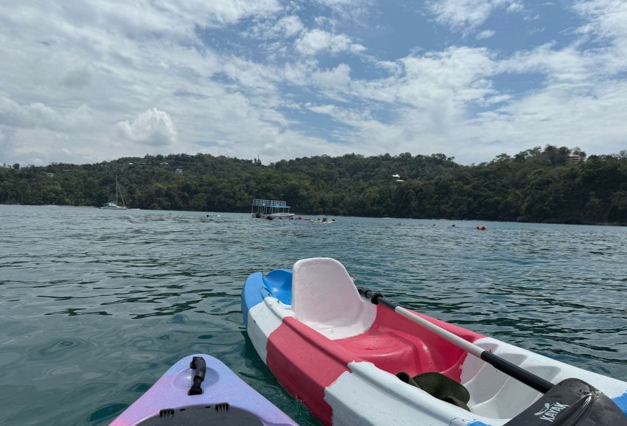 Sea kayaking in Manuel Antonio