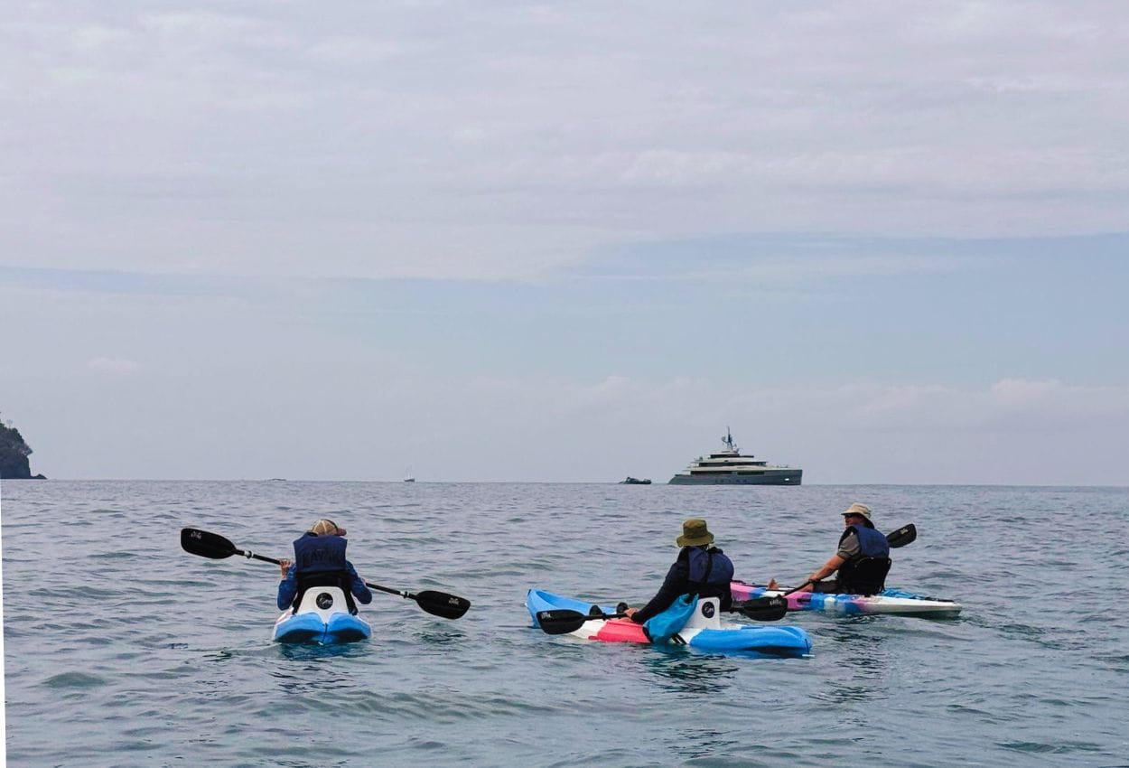Sea kayaking in Manuel Antonio